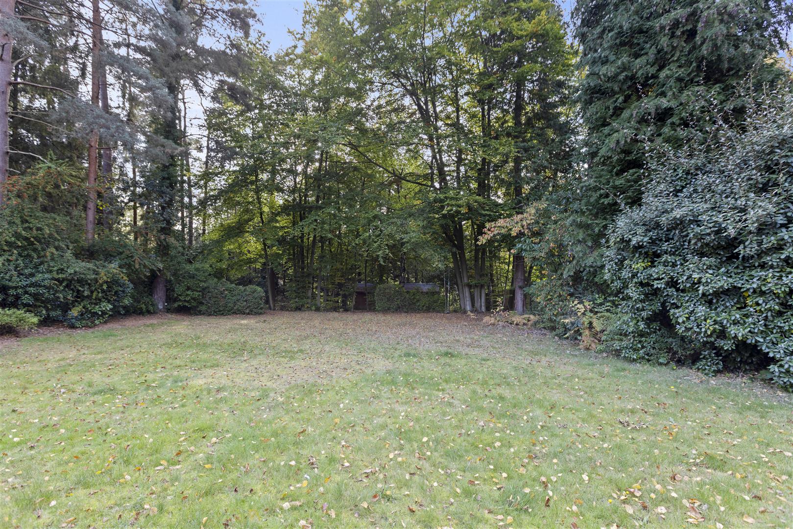 Woodlands Close, Ascot